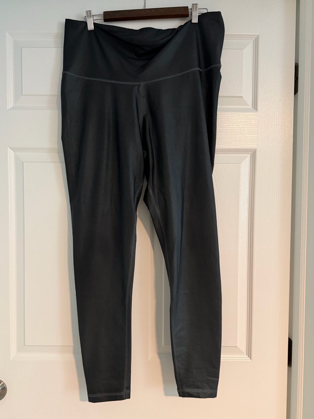 High-Rise Dark Green Metallic Active Leggings for Women
